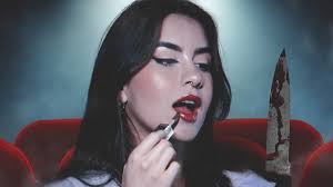 Sofia Santino lança o filme Sexta-Feira 12, inspirado no clássico Todo  Mundo Em Pânico