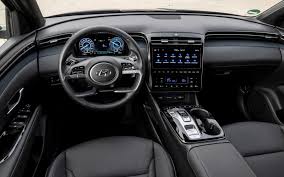 When it comes to interior, it offers excellent roominess in the segment. Der Hyundai Tucson Pressetext Hyundai Media Newsroom