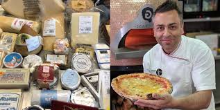 Den größten pizzakarton der welt kann man sich samt inhalt von einer pizzabäckerei in los angeles liefern lassen. Panorama Diese Pizzeria Brach Mit Uber 154 Kasesorten Den Rekord Fur Die Kasigste Pizza Der Welt Pressfrom Deutschland