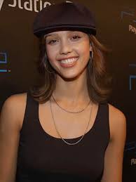 Jessica Alba & Brittany Murphy. Impreza Sony Playstation 2 Game Over z 2003  roku. : r/ps2