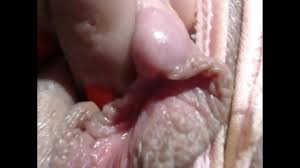 Huge clit ! - XNXX.COM