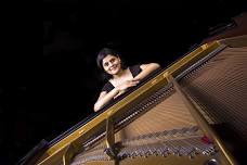 Music on the Mound: Night Music with Evelyn Dias