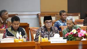 Parameter dari struktur sosial horizontal tersebut adalah. Sertifikasi Majelis Taklim Ditolak Ormas Islam Ditentang Politisi