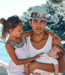 Sofia sala figlia dayane mello: Brasileira No Big Brother Italia Dayane Mello Sente Saudades Da Filha Que Deixou Com A Ex Sogra Bbb Extra Online