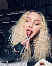 Music and Sushi save my life.,,,,,,,,🎶🎹🍱 🖤! MIKE DEAN Sickick Music »  -Madonna #frozen