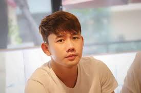 Chòng chành 'cõng' vải thiều qua cầu phao: Cáº§u Thá»§ Minh VÆ°Æ¡ng Ká»· Niá»‡m 3 NÄƒm Yeu Lang Máº¡n Vá»›i Báº¡n Gai á»Ÿ Má»¹