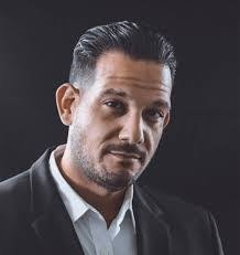 Vincent Chiaramonte's Instagram, Twitter & Facebook