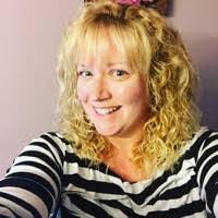 Michelle Wills's Instagram, Twitter & Facebook