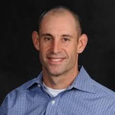 Aaron Innes's Instagram, Twitter & Facebook