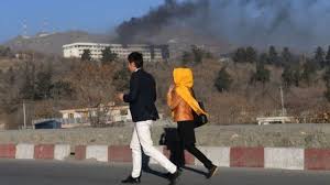 از این‌رو دورهٔ جدیدی از جنگ در افغانستان از ۲۰۱۵ تاکنون آغاز شد. Ø±ÙˆØ§ÛŒØª Ù…Ø¹Ø´ÙˆÙ‚ Ù‡Ø§ÛŒ Ù‚Ø±Ø¨Ø§Ù†ÛŒØ§Ù† Ø¬Ù†Ú¯ Ø§ÙØºØ§Ù†Ø³ØªØ§Ù† Ú†Ø±Ù‡ Ø§Ù†ØªØ­Ø§Ø±ÛŒ Ø¯Ø±Ø³Øª Ù‚Ù„Ø¨Ø´ Ø±Ø§ Ù†Ø´Ø§Ù†Ù‡ Ú¯Ø±ÙØªÙ‡ Ø¨ÙˆØ¯ Bbc News ÙØ§Ø±Ø³ÛŒ