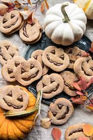 Za pomocą przeglądarki internetowej możesz zarządzać danymi podręcznymi, które są w niej zapisywane (np. Milk Chocolate Stuffed Jack O Lantern Cookies Half Baked Harvest