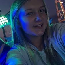 Danielle Thurman's Instagram, Twitter & Facebook