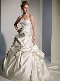 Trova una vasta selezione di abiti da sposa avorio a prezzi vantaggiosi su ebay. Abito Da Sposa Bianco O Avorio Blog Miamastore