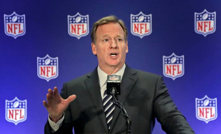 What the NFL Teaches Corporate America - WSJ