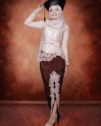 We did not find results for: 60 Model Kebaya Wisuda Modern Simple Terbaru 2020