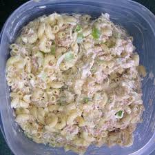 Tuna Pasta Salad 1 Lb Of Elbow Noodles Can Of Tuna 3 4 Celery Sticks Diced Small 1 2 Small Onions Diced Pasta Salad Tuna Salad Pasta Cold Pasta Salad Recipes