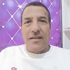 كيف يمكن ان تكون نقطة انعطاف في هذه الحالة؟؟ على حساب معلوماتي هده نقطة  زاوية... ممكن التوضيح اساتذتي الكرام