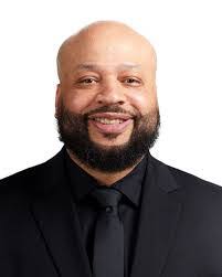 Aaron Ashe's Instagram, Twitter & Facebook