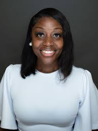 Alanna Hall's Instagram, Twitter & Facebook