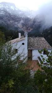 Tanto el pueblo de castril como su peña se asientan en la margen izquierda del río, que en este tramo transcurre por un estrecho cañón de paredes casi verticales. Casas Rurales En Castril Desde 43 Hundredrooms