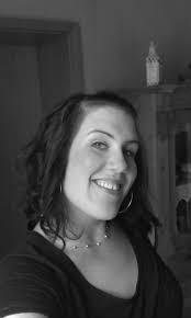 Jennifer Speiser's Instagram, Twitter & Facebook