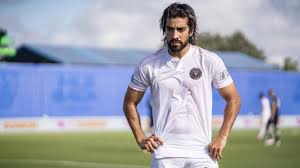 In this spanish name, the first or paternal surname is pizarro and the second or maternal family name is thomas. Rodolfo Pizarro Perfil Del Jugador 2021 Transfermarkt