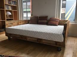 600 For Fullnsize Hey I Found This Really Awesome Etsy Listing At Https Www Etsy Com Listing 482562477 Indu Queen Daybed Frame Diy Pallet Bed Pallet Daybed
