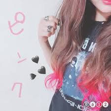 なめこびとさんはinstagramを利用しています ブリーチからの 無事ピンク入りました 4日間だけ 毛先ピンク ピンク pink マニパニ 自染め ゴールデンボンバー tシャツ