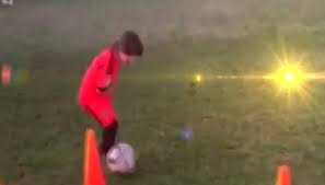 Последние твиты от laurențiu reghecampf (@reghemic). Video Imagini In PremierÄƒ Cu Fiul Anamariei Prodan Pe Terenul De Fotbal In Arabia SauditÄƒ LaurenÅ£iu Jr CalcÄƒ Pe Urmele TatÄƒlui SÄƒu Spynews Ro