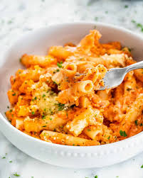 This Five Cheese Ziti Al Forno Is The Epitome Of Comfort Food Creamy Velvety This Ziti Is Loaded With Mozzarella P Five Cheese Ziti Al Forno Recipe Cooking