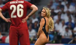 Shop for the latest fashion styles & trends for women at asos. Smoking Hot Blonde Streaker Interrupts Champions League Final Video Pics Total Pro Sports