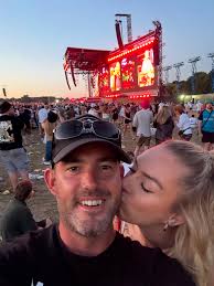 Jodie Wall (@jodieisabella) • Facebook