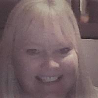 Lynette Palmer's Instagram, Twitter & Facebook