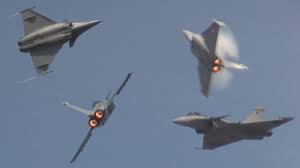 Russischer kampfjet checkmate:putins neuer stolz. Le Rafale French Jet Fighter Demonstration Of Maneuverability Youtube