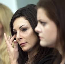 How did larry nassar abuse his victims? Larry Nassar Er Beruhrte Die Unschuldigsten Stellen Meines Korpers Welt