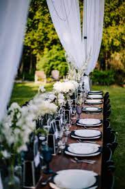 Outdoor Wedding Party Simple And Elegant Decorations White And Black Theme Wedd Wedding Backyard Decorations Wedding Decor Elegant Wedding Backyard Reception