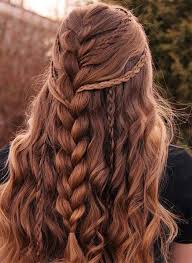 Wedding Hairstyles Half Up Half Down With Curls And Braid 2019 Braid Curls Hairstyles Wedding Weddinghairstyle Duz Sac Sac Orgulu Sac