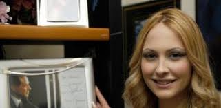 Get noemi letizia's contact information, age, background check, white pages, liens, civil records, marriage history, divorce records & email. Noemi Letizia Puse El Apodo De Papi A Berlusconi Porque Es Dulce