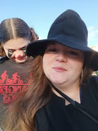 Just finished making my Halloween haunted house candle holder💜