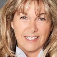 Rebecca Marks's Instagram, Twitter & Facebook