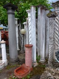 Harga tiang bulat berbahan beton lebih murah dibanding yang berbahan batu alam. Gorgeous Garden Things Bagni Di Lucca And Beyond