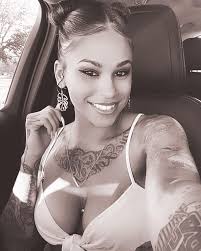 Katherine Deleon's Instagram, Twitter & Facebook