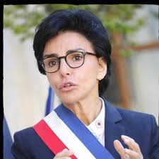 Lawyer rachida dati, named as french justice minister by president sarkozy, is the first person of north. Rachida Dati Et Son Mariage Force Je Voulais Effacer Cette Page Rachida Dati Mariage Force Photo Mariage