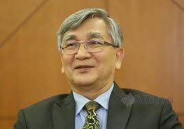 Timbalan speaker, yb nga kor ming yang mendapat pujian kerana sikap profesional dalam menguruskan perjalanan dewan pada isnin menyindir mp bn kinabatanagn, datuk seri bung moktar radin yang telah berbahas dengan baik dan mematuhi peraturan mesyuarat. Ya Saya Dan Dua Timbalan Kekal Mohamad Ariff