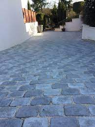 Paves Gris Beton Pierre Reconstituee Beton Prefabrique Amenagement Exterieur Pierre Reconstituee