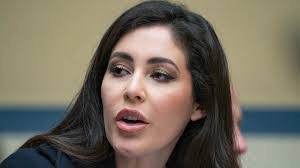 Luna Sharp's Instagram, Twitter & Facebook