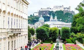 Salzburg is a city in austria, near the border with germany's bavaria state, with a population of 157,000. 3 Days In Salzburg Austria Best Things To Do In Austria S City Of Culture