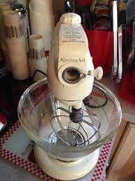 Kitchenaid exactslice food processor attachment includes Vintage Kitchenaid Circa 1955 Still Works Amazing Kitchenaid Vintage Kitchen Aid Kitchen Aid Mixer Vintage Kitchen