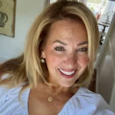 Unpopular opinion: getting your nails done is not relaxing. It's just  another task