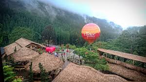 Selain sebagai sarana hiburan, disini juga terdapat wisata pertanian, pemandangan alam serta juga pusat kebugaran. 35 Tempat Menarik Di Bandung Destinasi Dingin Penuh Keajaiban